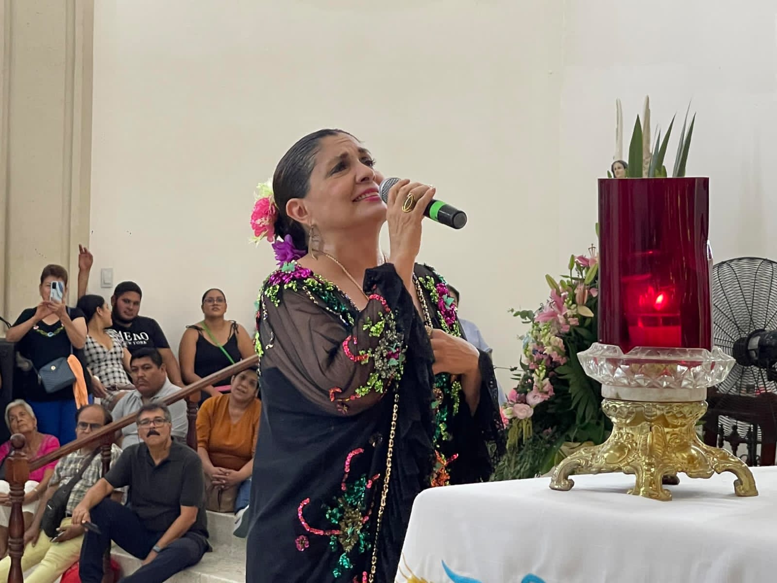 Decendencia de Lola Beltrán canta las mañanitas a la Virgen del Rosario