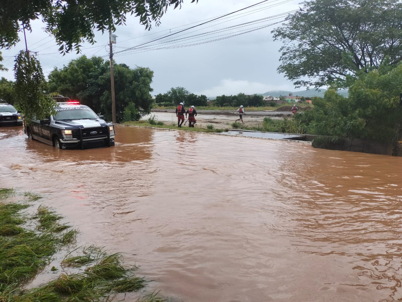 Fueron cuatro personas rescatadas en Mazatlán; se harán obras en puntos críticos