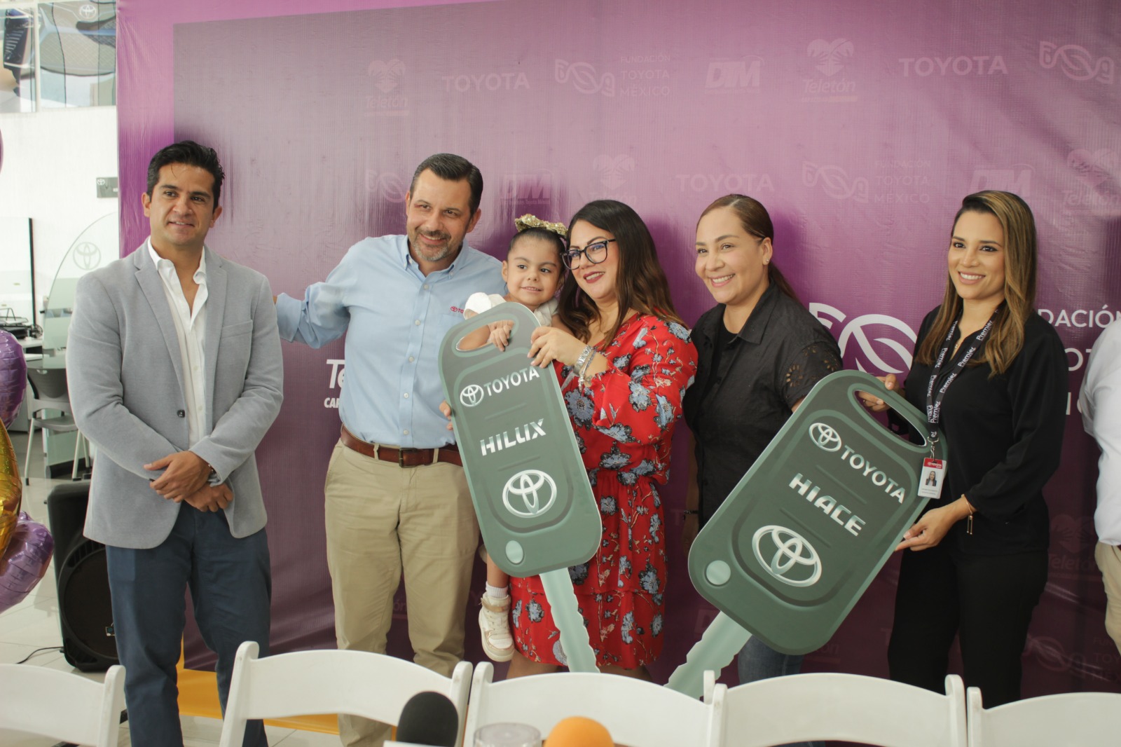 Fundación Toyota México refrenda su apoyo social y dona 2 camionetas al CRIT Sinaloa