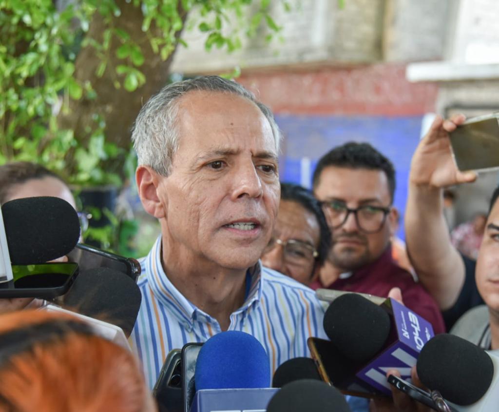 CFE se comprometió a restablecer el servicio al 100% a más tardar el miércoles: Alcalde de Ahome