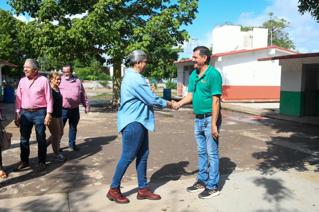 La secretaria de Educación realizó un recorrido por escuelas afectadas por “Norma”