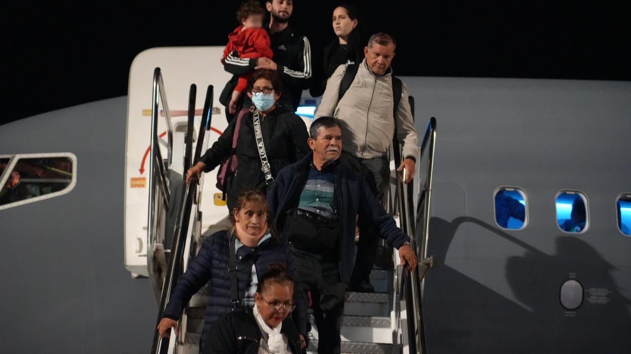 Con puente aéreo, se prevé rescatar al resto de los mexicanos varados en Israel