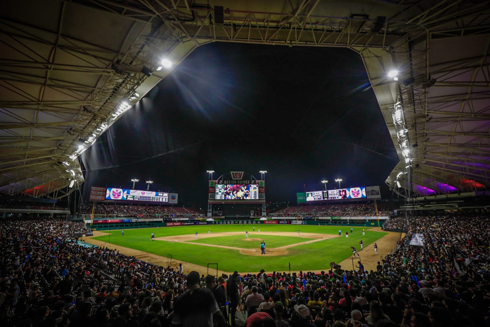 Los Cañeros vuelven a triunfar sobre Tomateros en el Cuadrangular del Bienestar