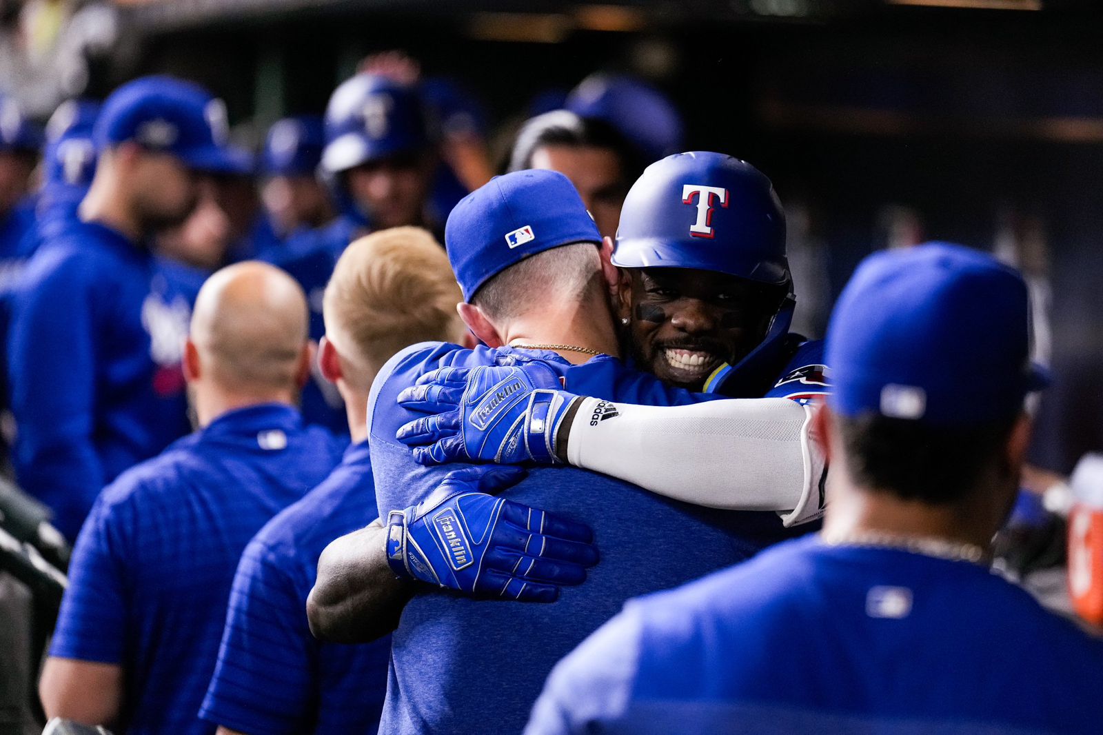 Los Rangers de Texas triunfan y habrá séptimo juego en la Serie de Campeonato de la Liga Americana
