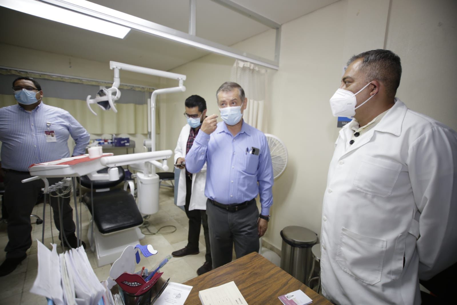 Emplaza director del ISSSTE, Mario Zenteno a acabar con desabasto de medicamentos en Sinaloa en ocho días