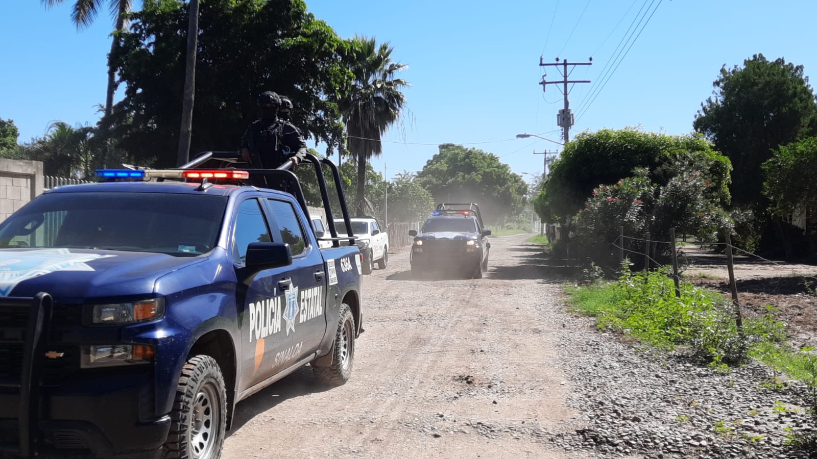 Tras persecución en Navolato, hombre ingresa herido de bala a clínica de Culiacán