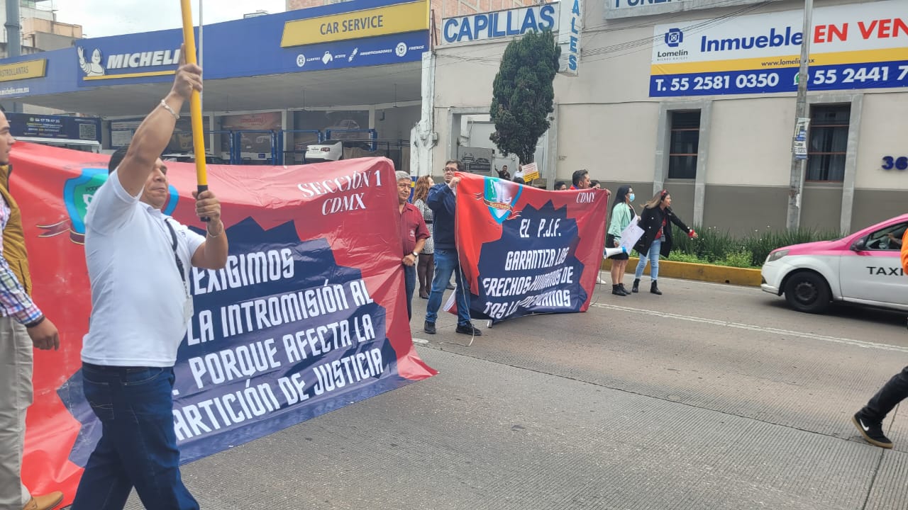 ‘Que no los manipulen’: AMLO a trabajadores del Poder Judicial por quejas ante eliminación de fideicomisos