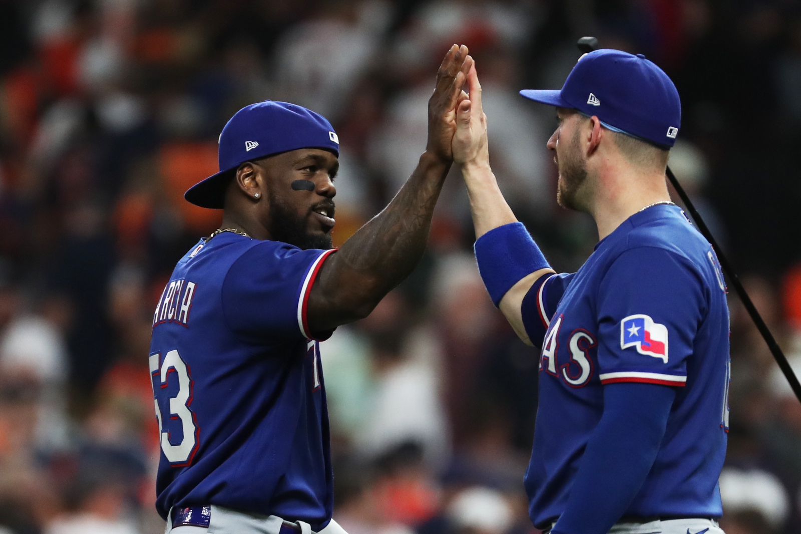 Los Rangers de Texas toman ventaja en la Serie de Campeonato de la Liga Americana de la MLB
