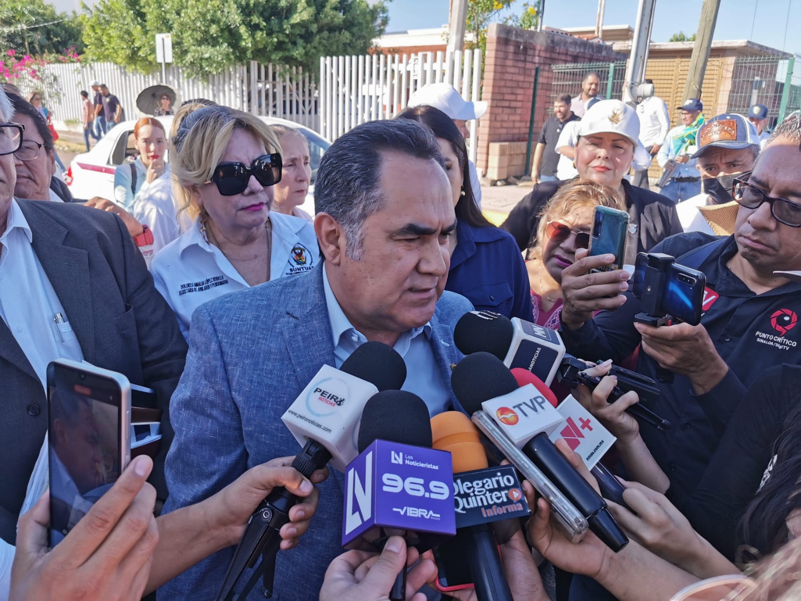 “Hay confianza aunque somos atacados por la mafia del estado”: Madueña Molina; arriba a audiencia por compra de carne