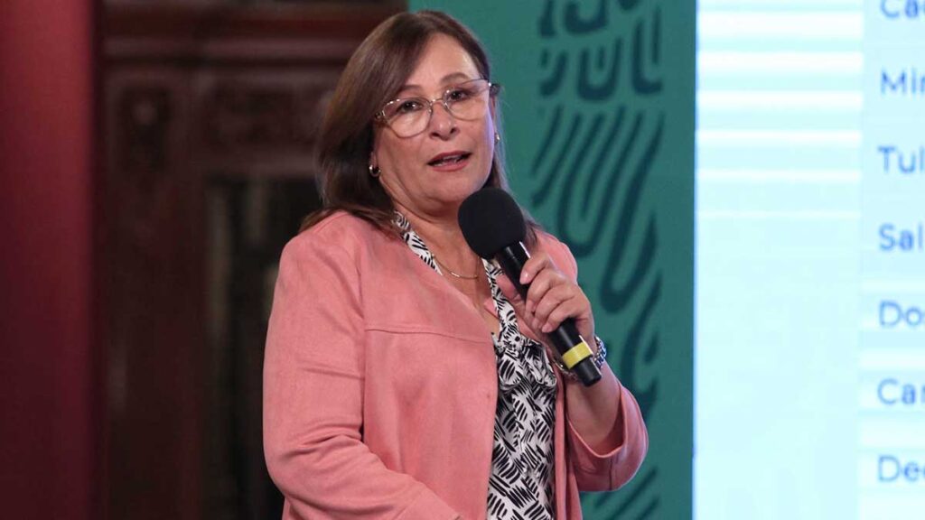 Sheinbaum defiende gestión de Rocío Nahle en Energía; aclara que no está bajo investigación