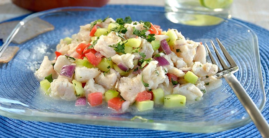 Aumenta precio del ceviche en Mazatlán ante altos costos del tomate, cebolla y limón