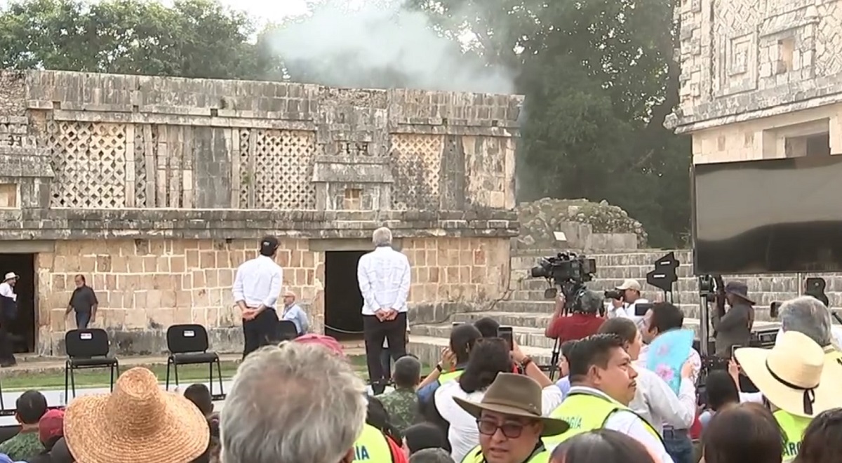 Se registra cortocircuito en evento de AMLO en Yucatán