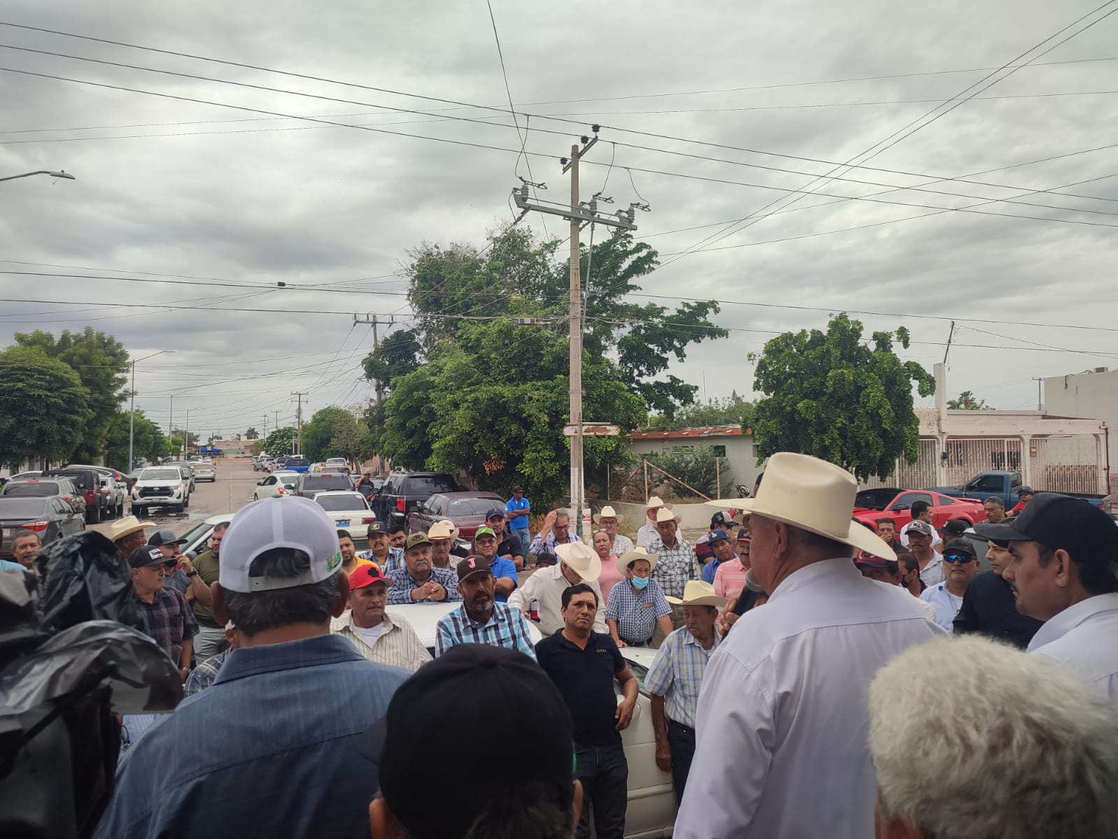 Sí les cumplieron; asegura Ignacio Leal que han caído pago a maiceros de 0 a 15 en Guasave