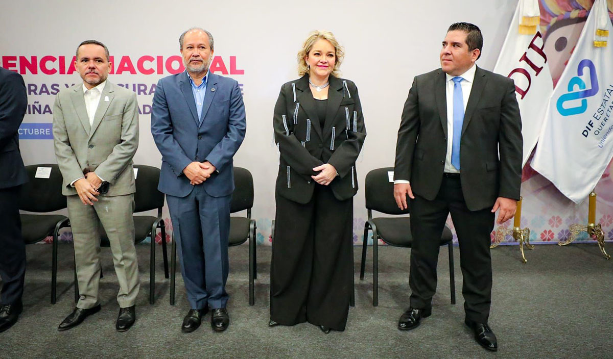 Acude Eneyda Rocha a encuentro nacional de procuradores de la protección en Querétaro
