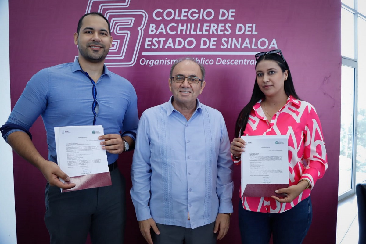 Entrega Cobaes plazas a docentes que atendieron la Convocatoria de Admisión para el ciclo escolar 2023-2024