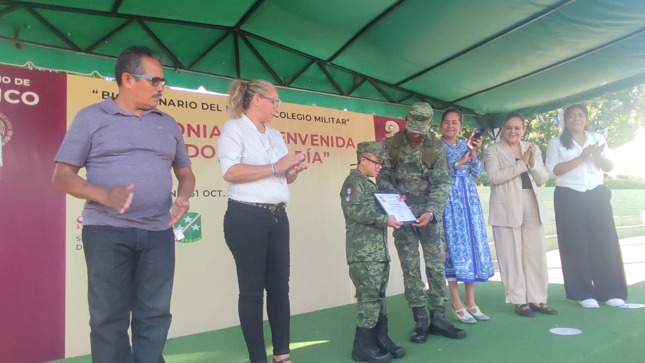 Niño de 10 años, es nombrado Soldado por un día en Octavo Batallón Militar en Mazatlán