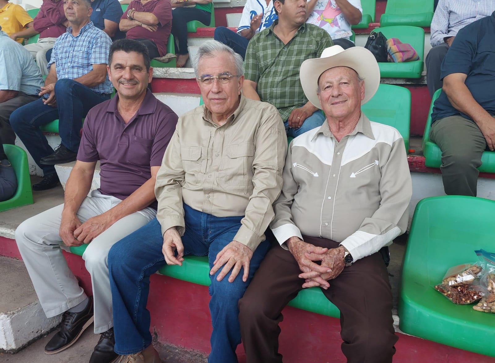 “Sin favoritos en los equipos sinaloenses de beisbol”: Gobernador Rocha Moya