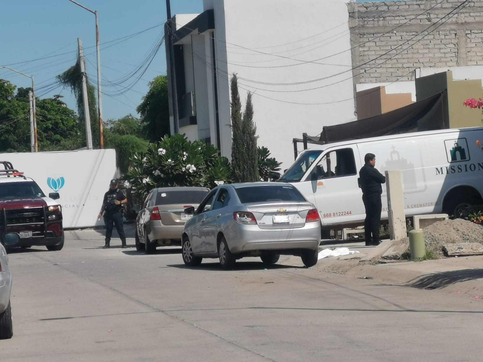 Levantan los cuerpos de las niñas asesinadas presuntamente por su padre en Los Mochis