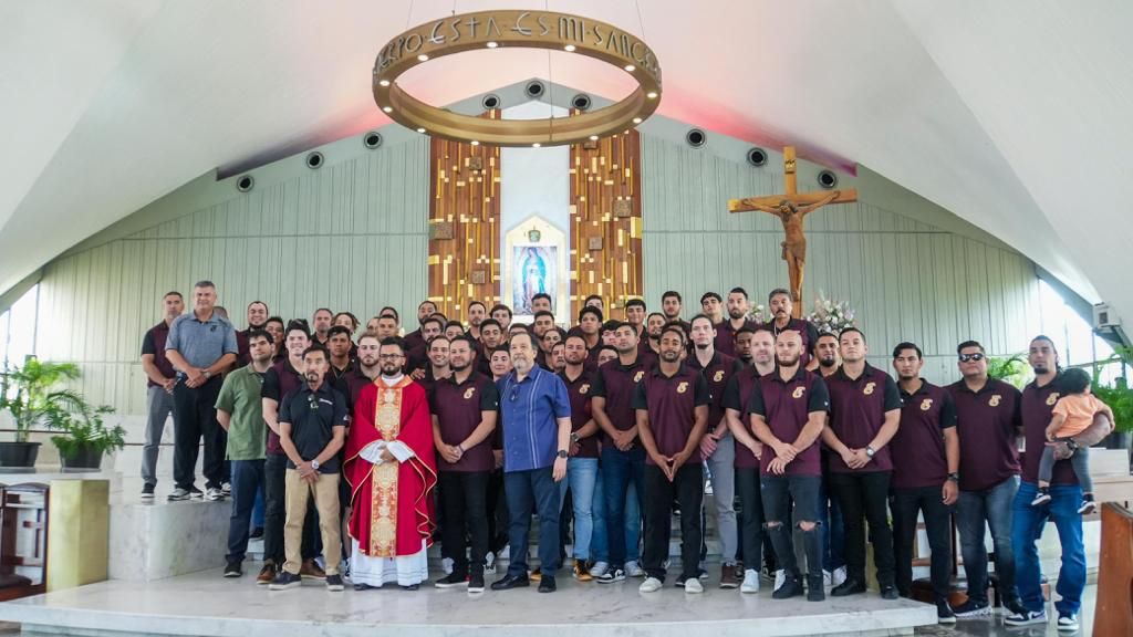 Tomateros de Culiacán celebra su misa anual previo al arranque de la temporada 2023-2024 de la LMP