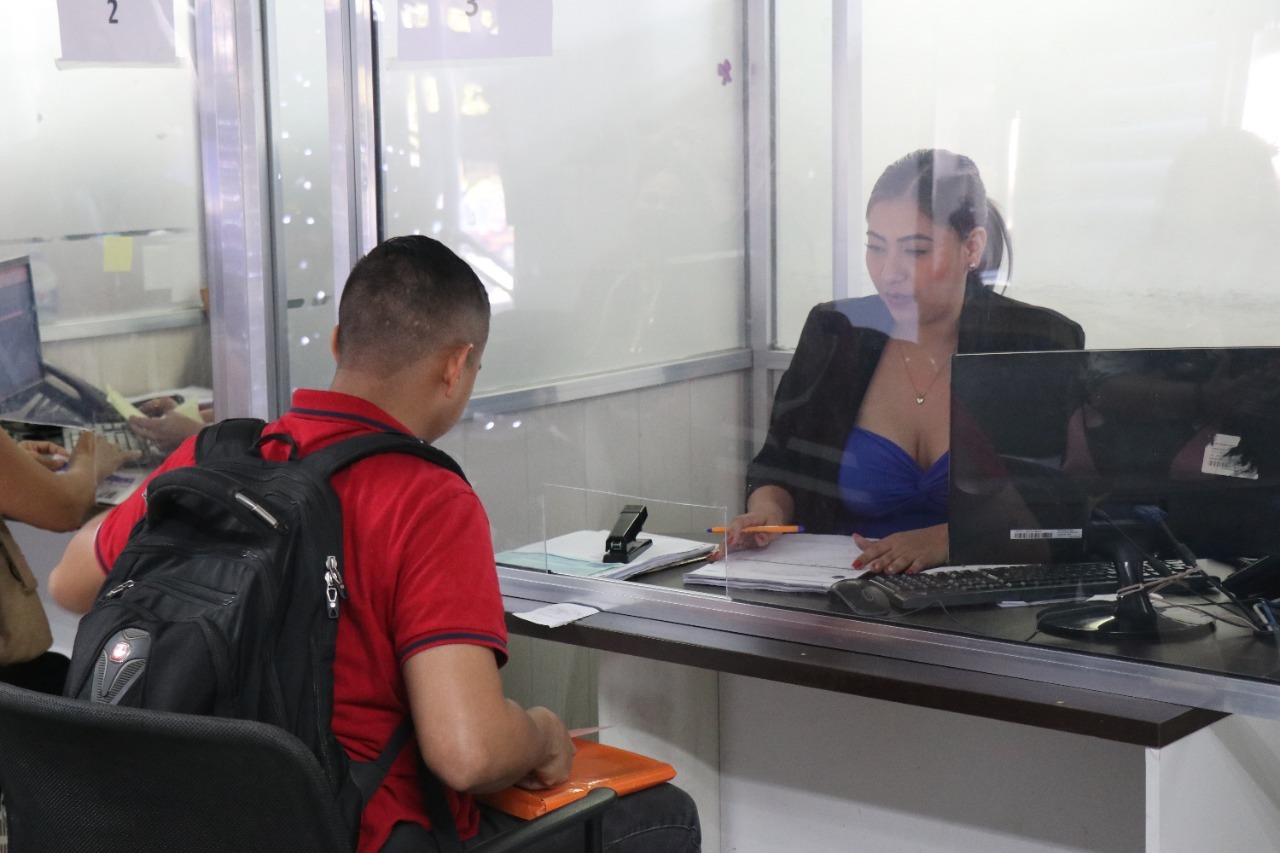 Morosos de Mazatlán suman lo equivalente al presupuesto de egresos municipal en deudas