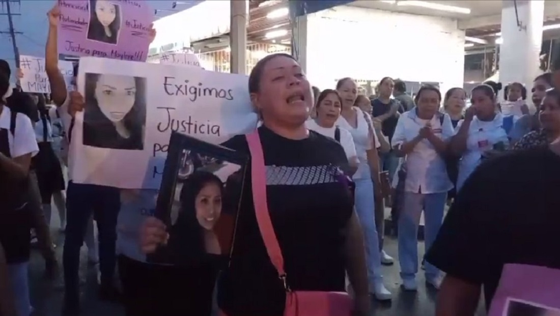 ‘Tenía que vivir conmigo, aquí’: Toman carretera en exigencia de justicia para Maylene en Mazatlán