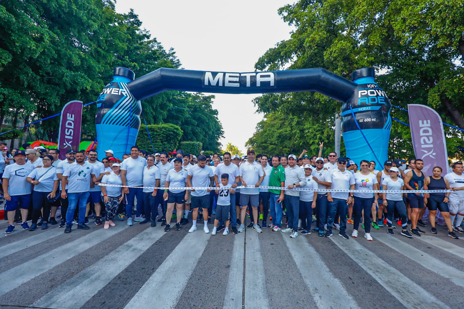 Dedican victoria en la Carrera de la Salud a los médicos