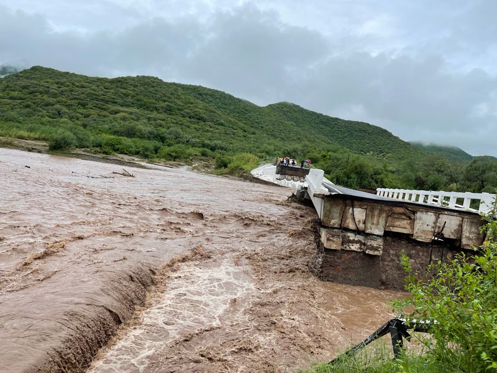 Protección Civil de Mazatlán, vigila 10 comunidades y 80 colonias de mayor riesgo en el puerto
