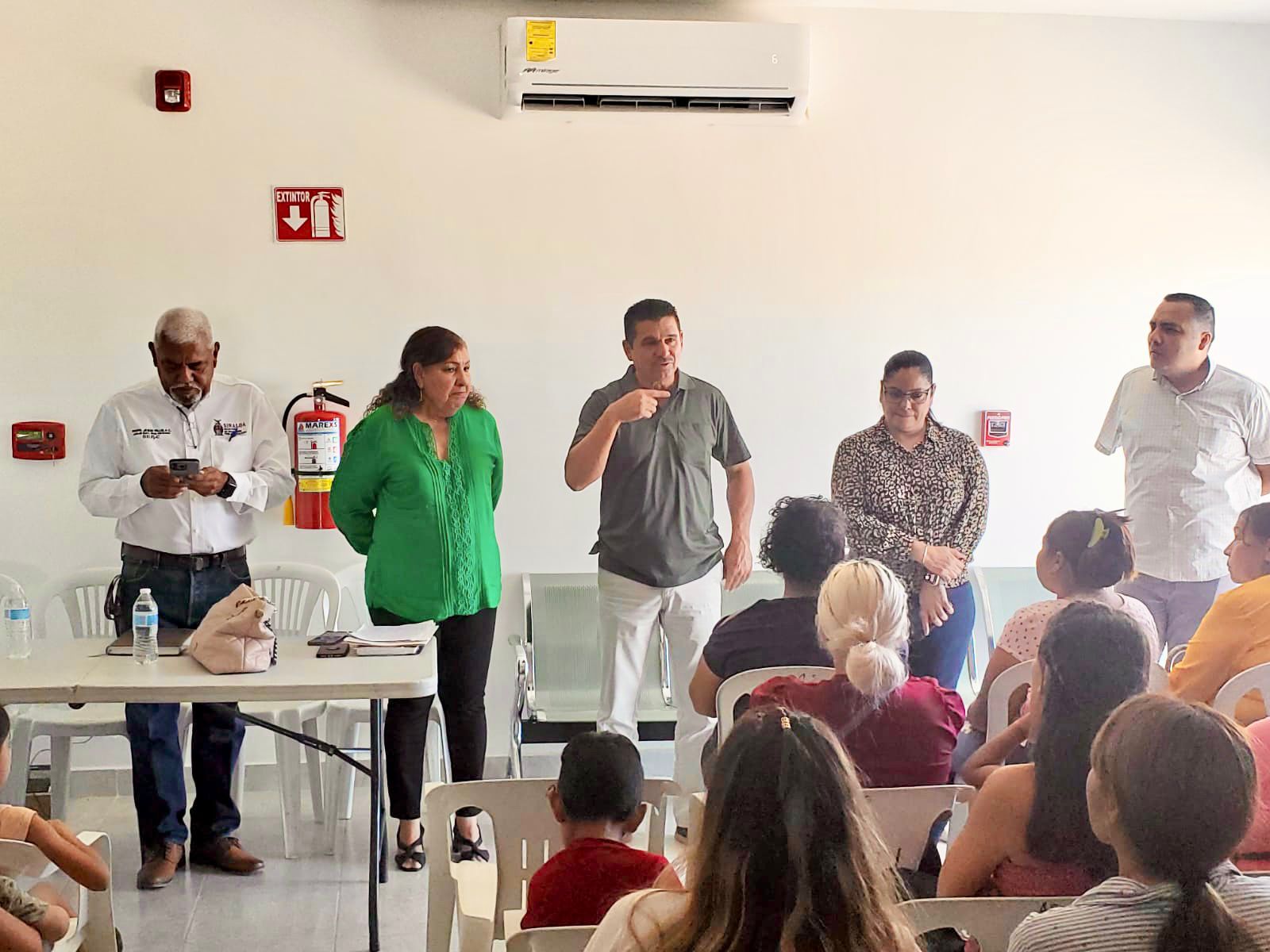 En Guamúchil, Ayuntamiento ayudará con transporte a niños de Los Valles para que tengan acceso a su educación