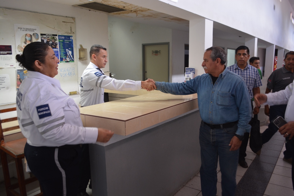 Por sorpresa los toma visita del subsecretario de Seguridad en Sinaloa, Leoncio Pedro García Alatorre en Ahome