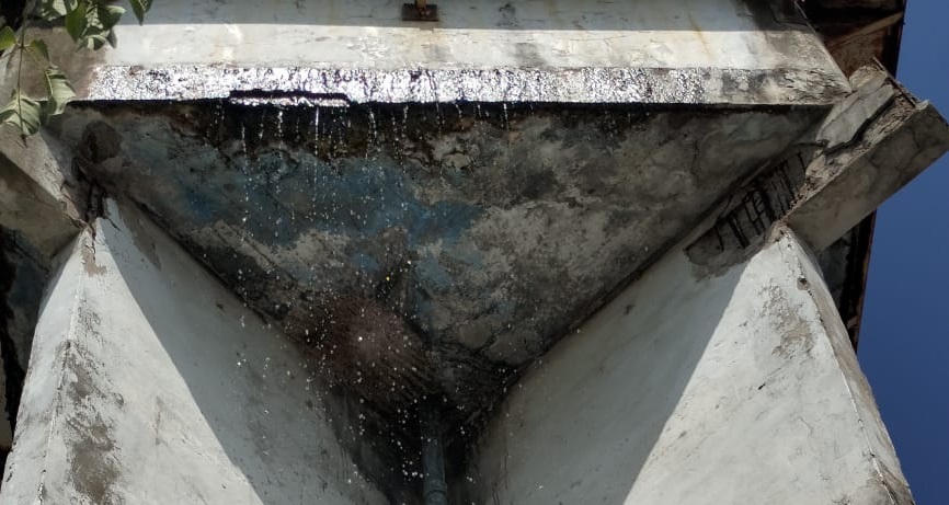 Temen por su seguridad en Lomas del Guayabo, el tanque de agua está a punto de colapsar