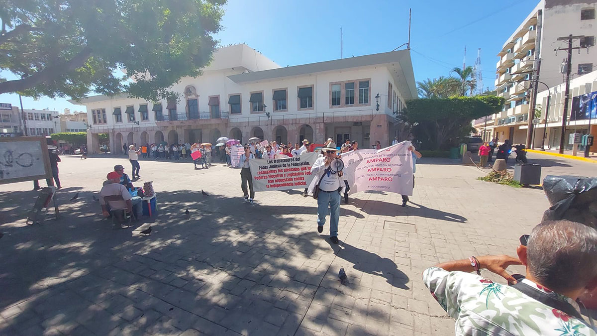 Trabajadores del Poder Judicial se manifestaron en Mazatlán por extinción de fideicomisos