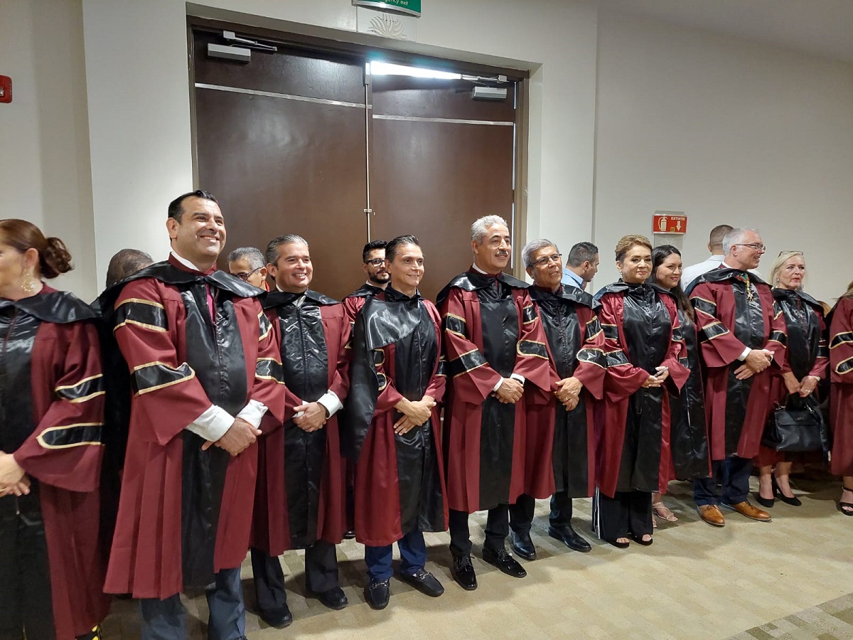 Universidad del Norte de Tamaulipas en Mazatlán reconoce a 40 catedráticos con Doctorados Honoris Causa
