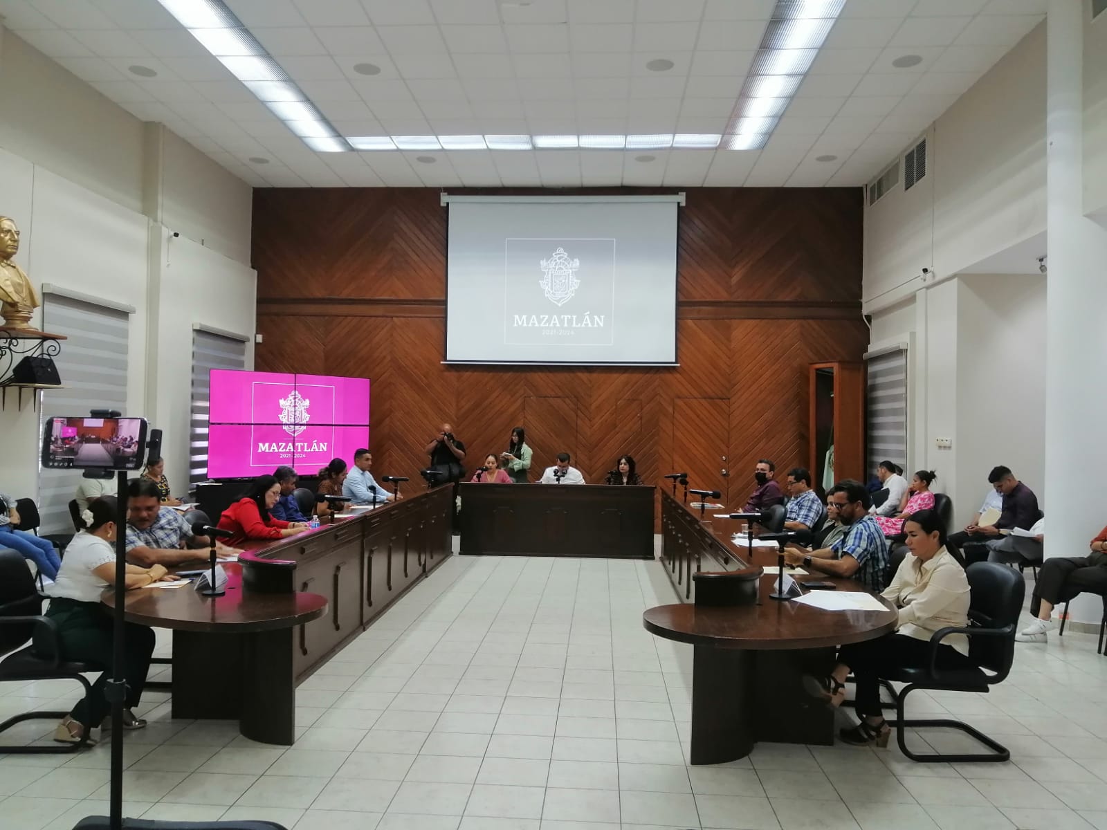 Con discusión incluida, aprueba Cabildo de Mazatlán pedir anticipo de 60 mdp a gobierno del estado