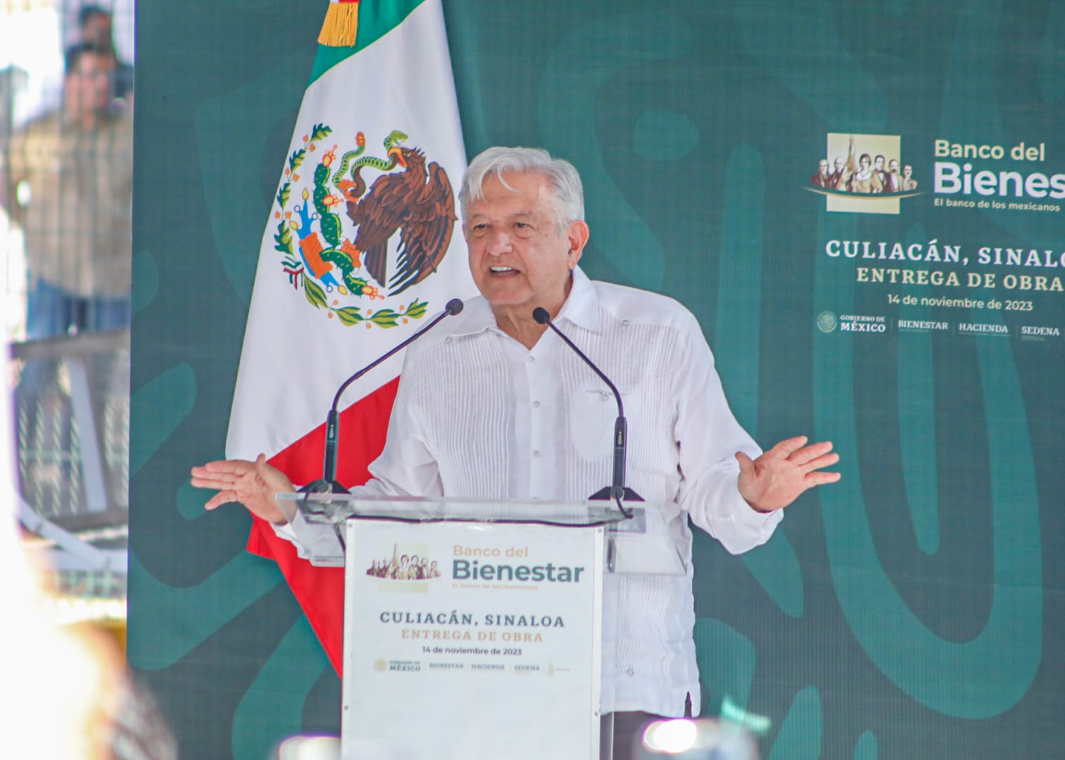 “No hay que tenerle apego ni al poder, ni al dinero”: AMLO