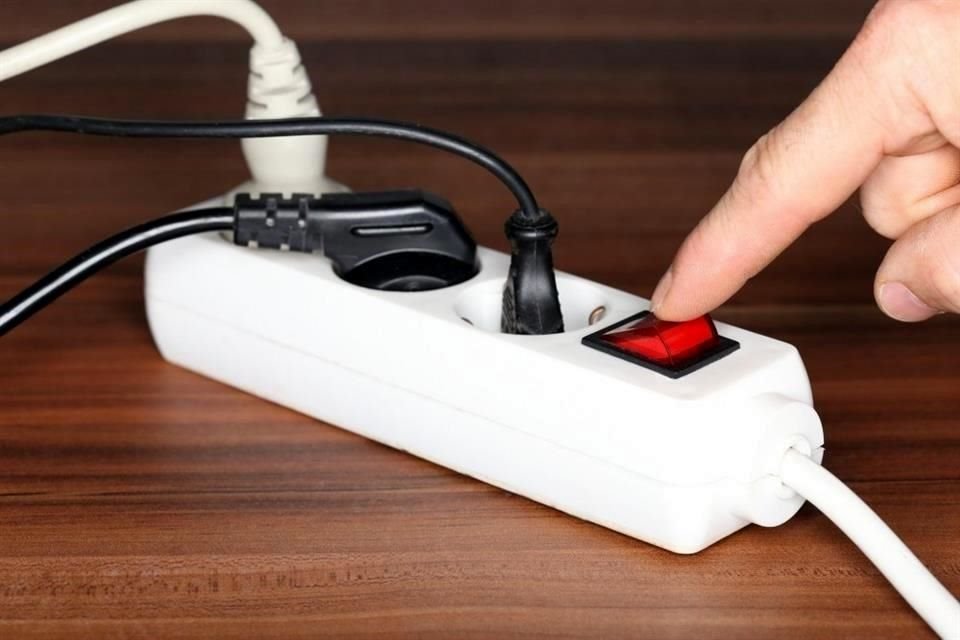 ‘Vampiros eléctricos’ incrementan tu recibo de la CFE, identifícalos y acaba con ellos