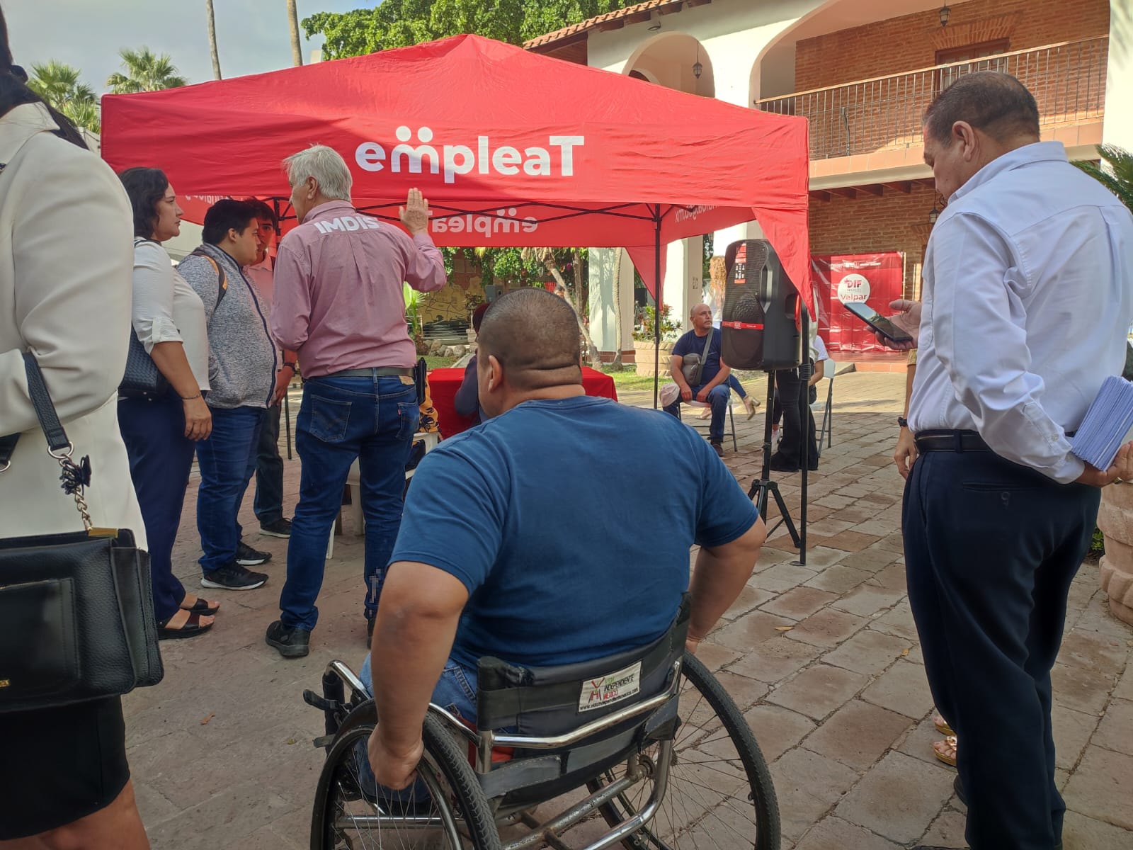 Ahome realiza la Feria del Empleo Azul para discapacitados