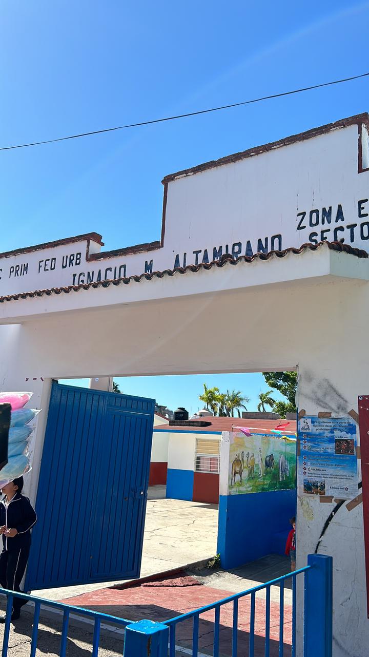 Atropellan a alumna tras dos años de solicitar tránsito para escuela de Mazatlán; no ha habido respuesta