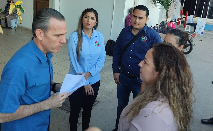Burócratas estatales del Stase reclaman consideración para ingresar a estacionamiento