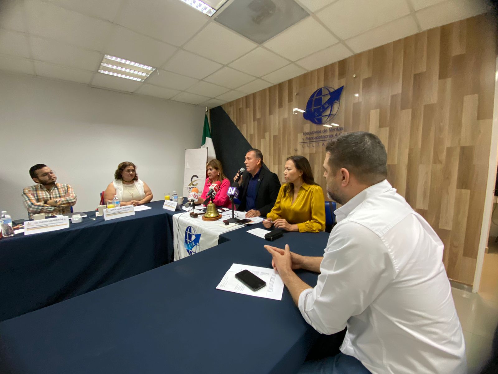 Buscarán presentar iniciativa para justificar el despido de agresores de mujeres en empresas