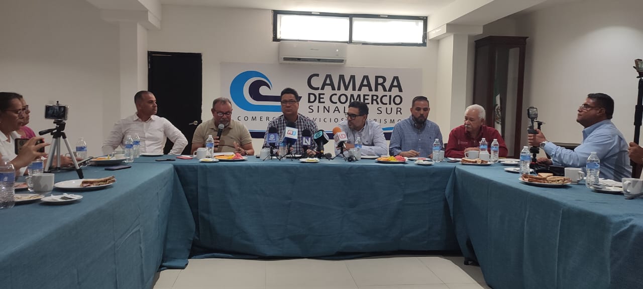 COEPRISS y CANACO firman convenio de colaboración para capacitar a restauranteros de Mazatlán