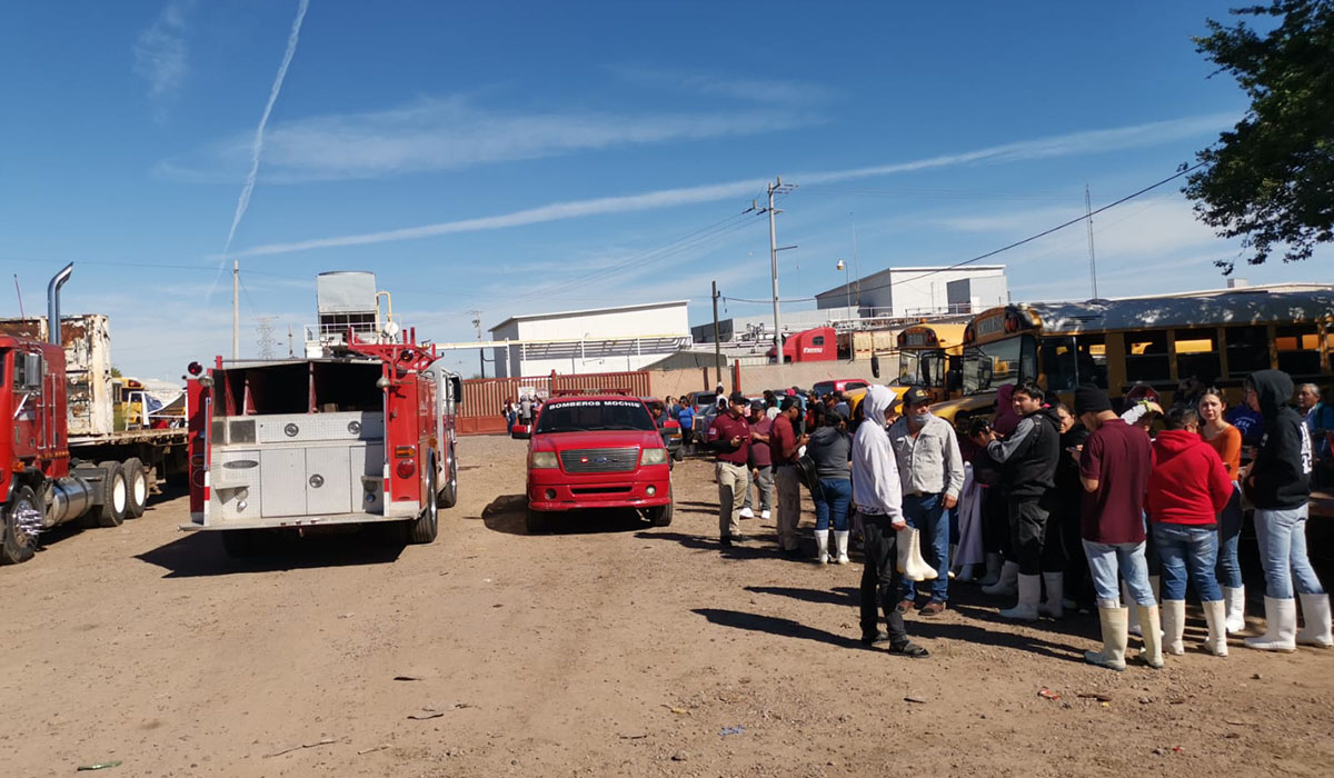 Fuga de amoniaco en congeladora ubicada sobre la carretera Mochis-Ahome deja 7 personas intoxicadas
