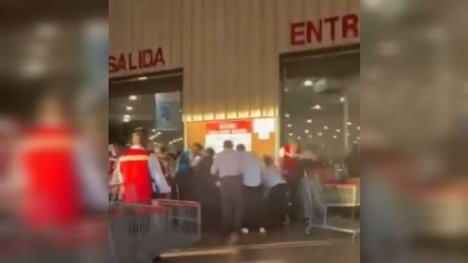 ¡Intenso ‘Buen Fin’ en Puebla! Clientes se agarraron a golpes por algunos productos de Costco