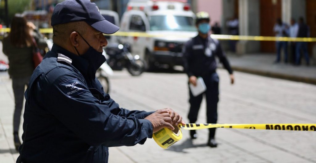 Emboscada en Oaxaca deja cinco muertos, incluyendo a dos policías y tres civiles