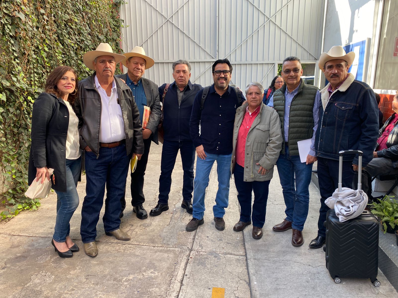 Enrique Inzunza y Juan de Dios Gámez toman curso para candidatos de Morena en CDMX