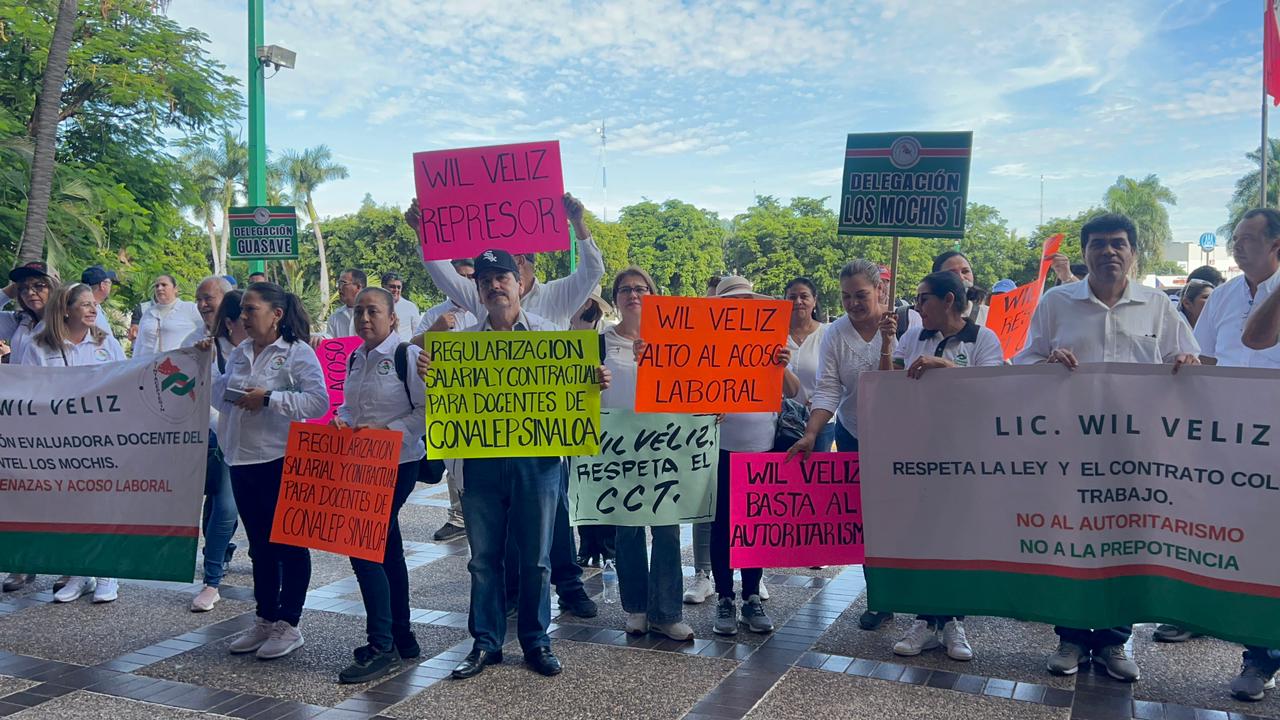 ¡Fuera Véliz! Docentes de Conalep acusan arbitrariedades por parte del director general