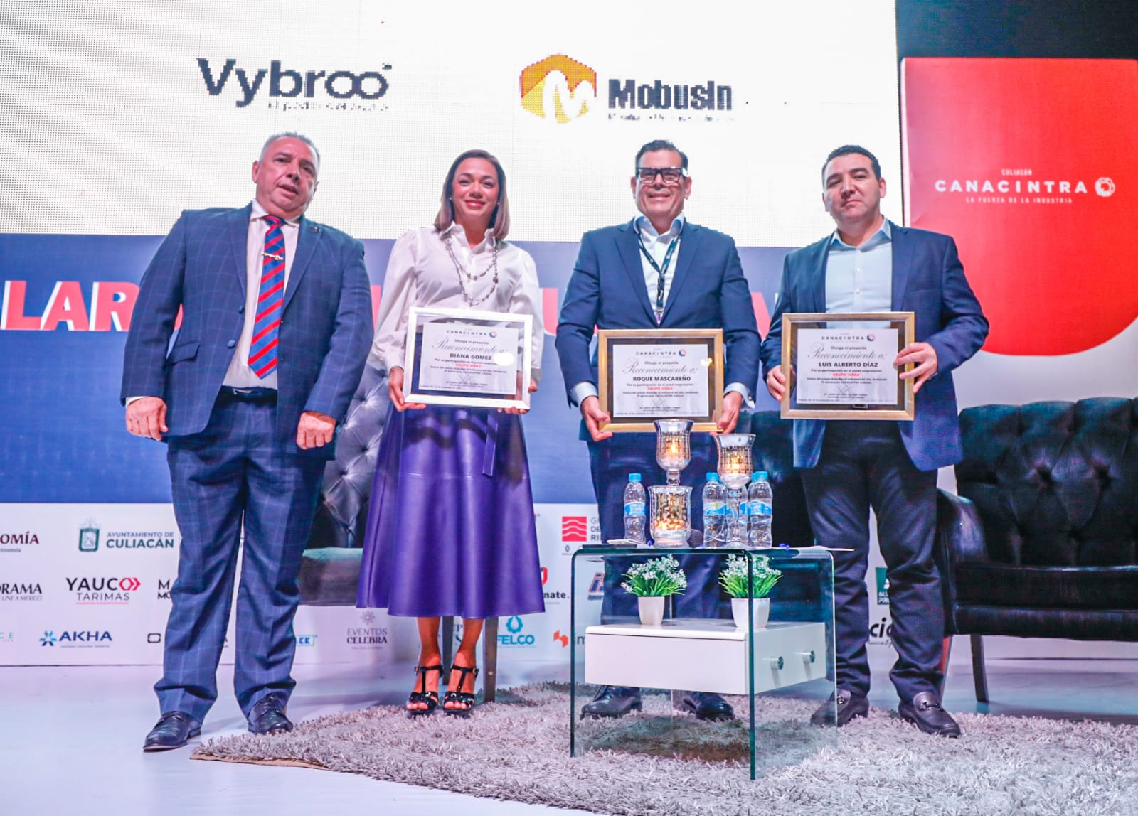Directivos de Vibra Medios comparten sus experiencias en el 79 aniversario de Canacintra