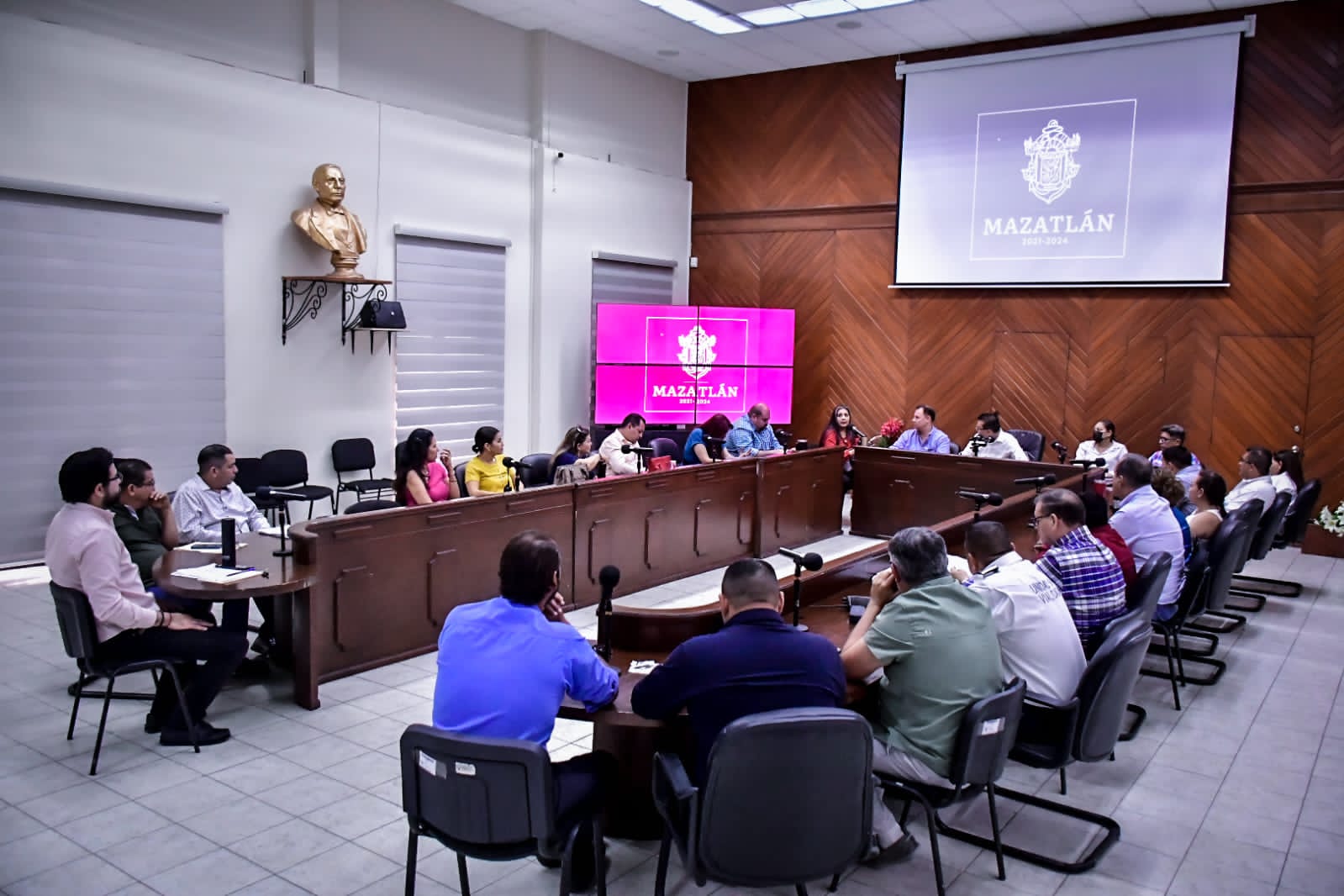 Hay diez funcionarios del Ayuntamiento de Mazatlán ‘apuntados’ para dejar sus funciones para las campañas