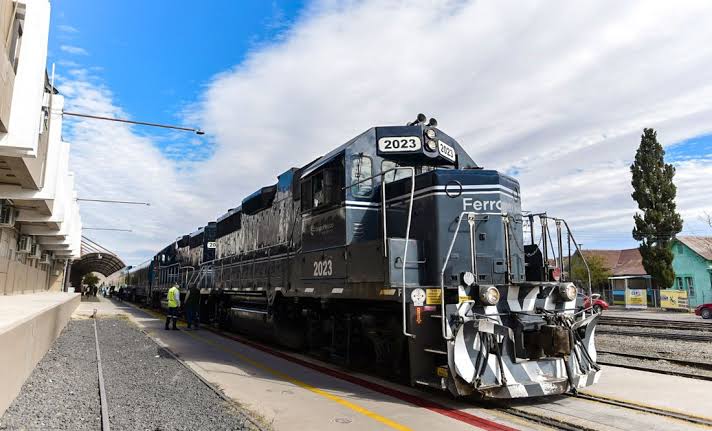 Impulsará Rocha Moya tren “El Sinaloense” ante decreto de AMLO de 20 mil kilómetros de vías