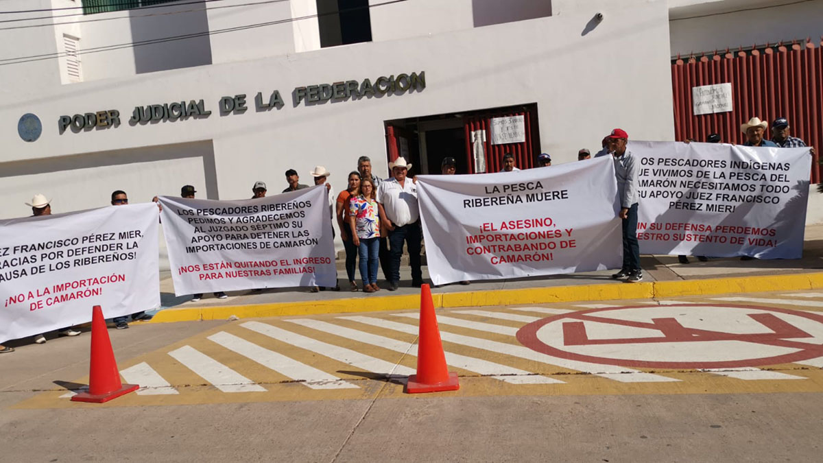 Pescadores del norte de Sinaloa se manifiestan, piden parar el contrabando de camarón ecuatoriano