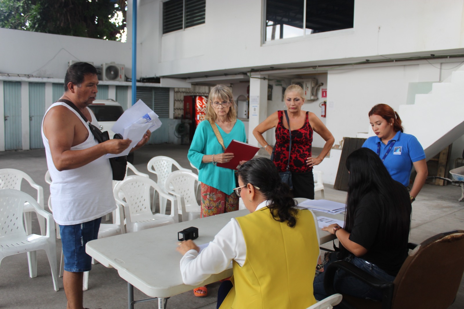 Miles de jubilados y pensionados acuden a actualizarse para tarifa social en JUMAPAM